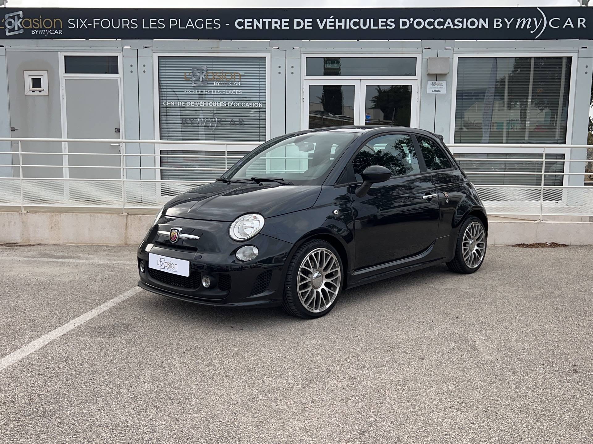 https://feassets.bymycar.fr/vo/122/246690/0/abarth-595-14-turbo-16v-t-jet-140-ch-occasion-2016-six-fours-les-plages.jpg