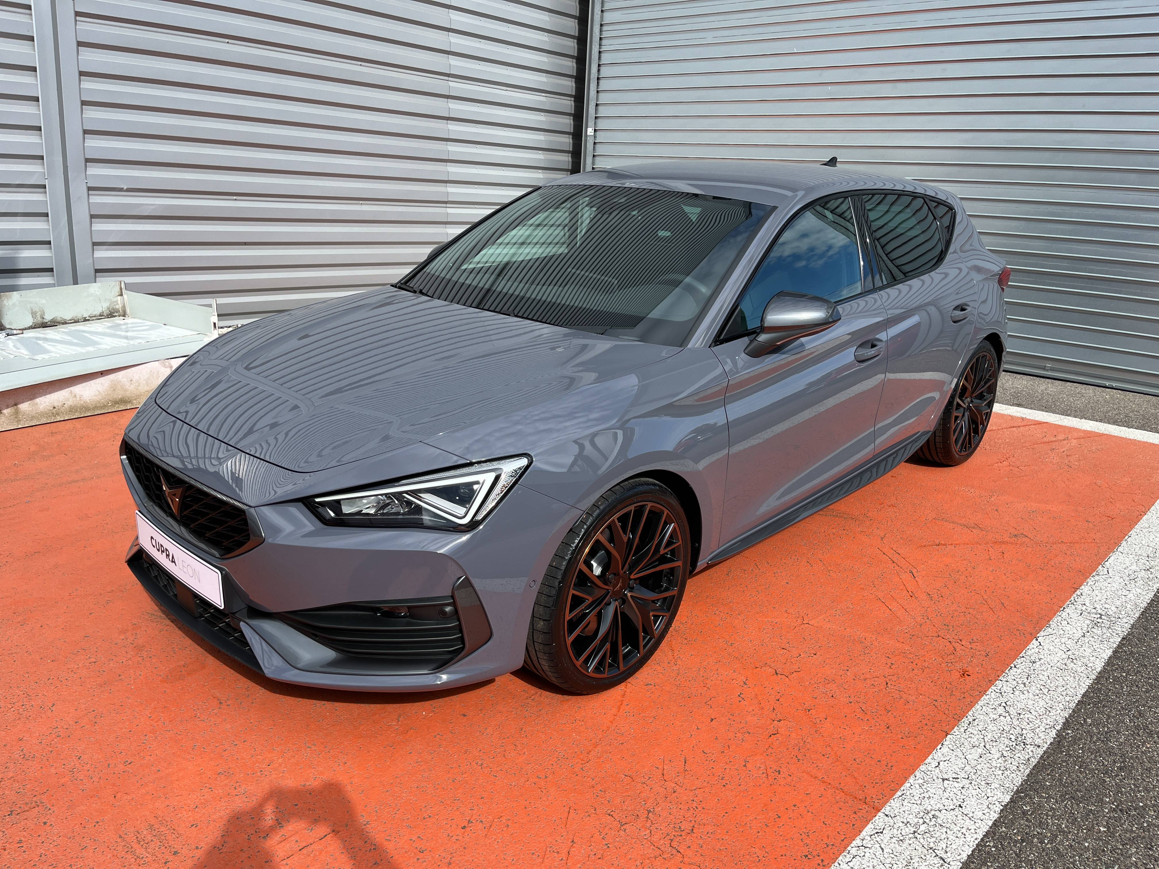 CUPRA Leon 2.0 TSI 245 ch DSG7 Occasion de 2024, 1000 km, ESS-SP : SEAT ...